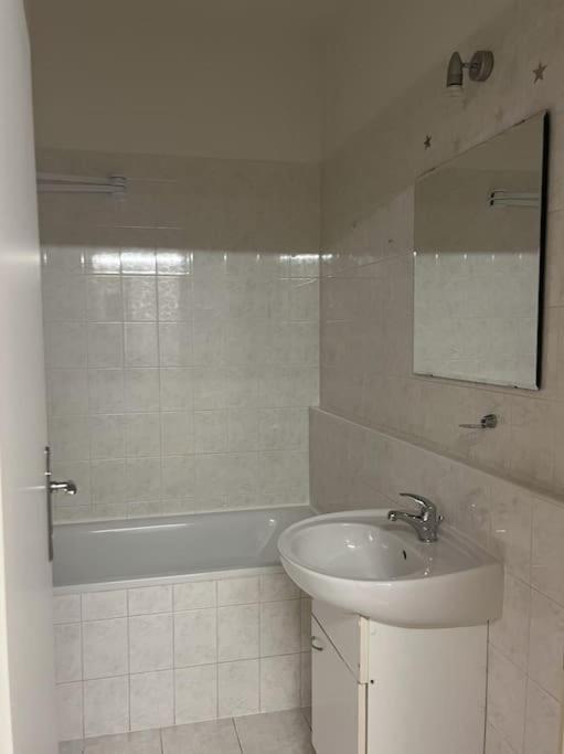 Praha 5 Barrandov- Apartman Daniela المظهر الخارجي الصورة