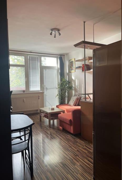Praha 5 Barrandov- Apartman Daniela المظهر الخارجي الصورة